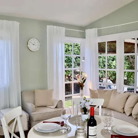 House Deluxe * 마스팔로마스