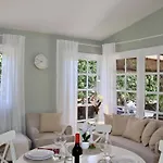 House Deluxe